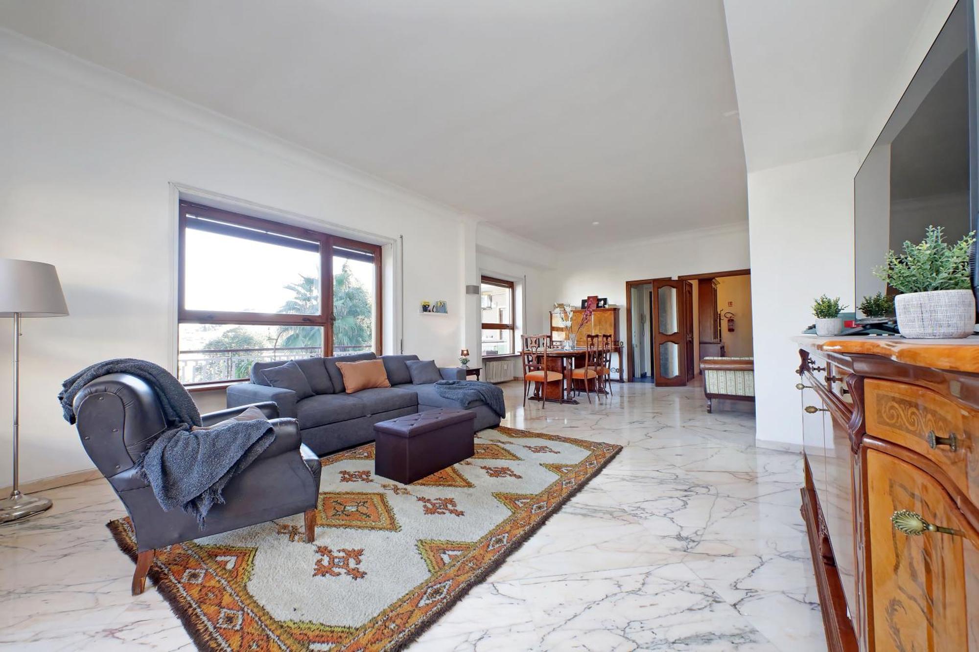 Anastasio Spacious Apartment *