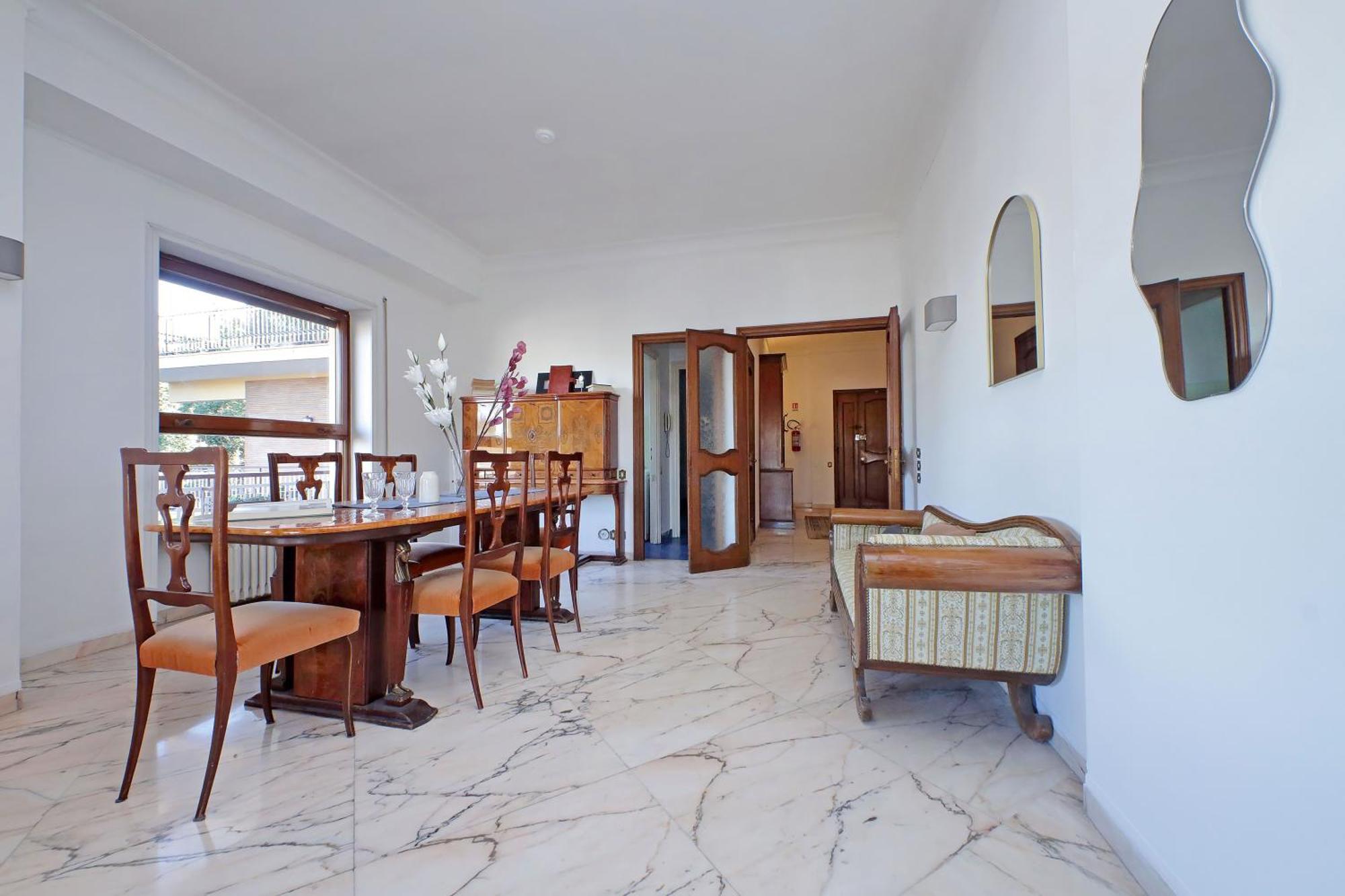 Anastasio Spacious
