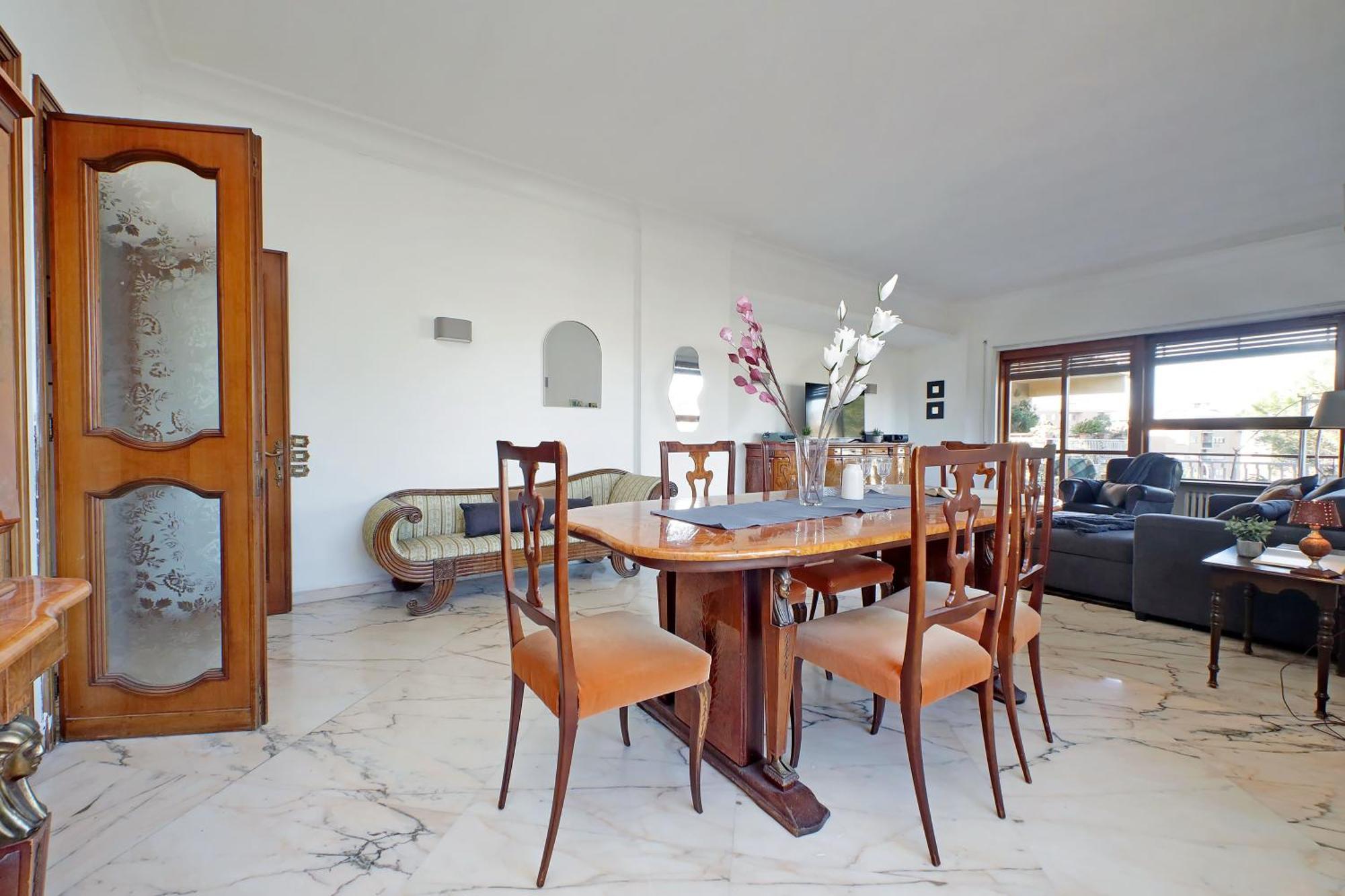 Anastasio Spacious Apartment *