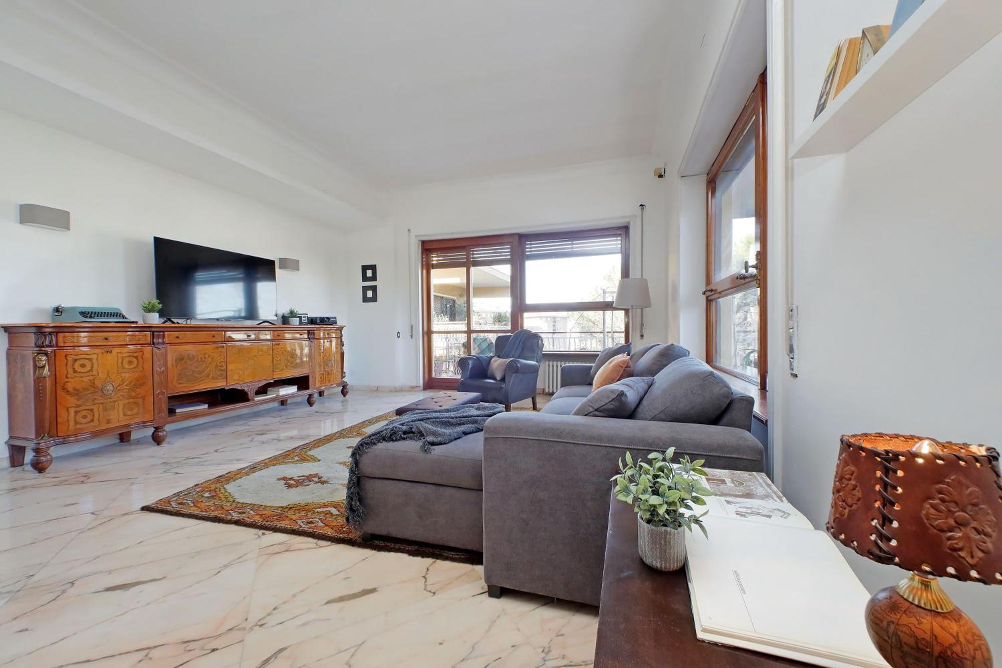 Apartment Anastasio Spacious Rome